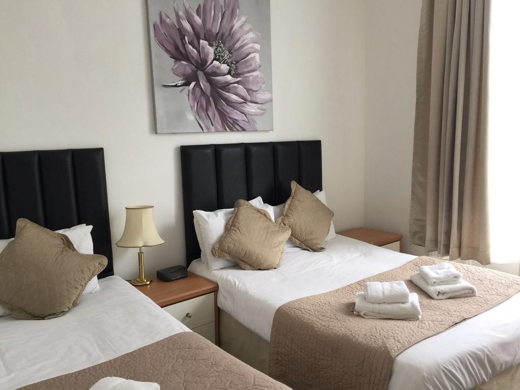 Kensington Hotel Борнмът Екстериор снимка