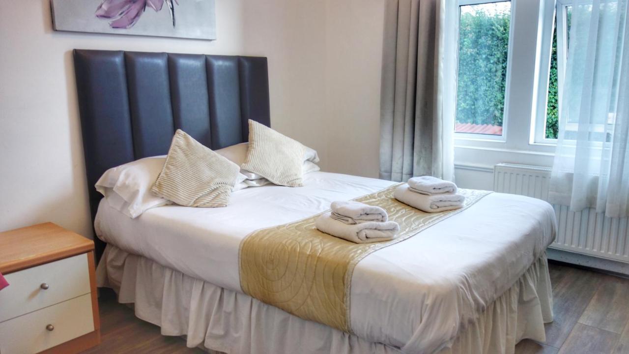 Kensington Hotel Борнмът Екстериор снимка